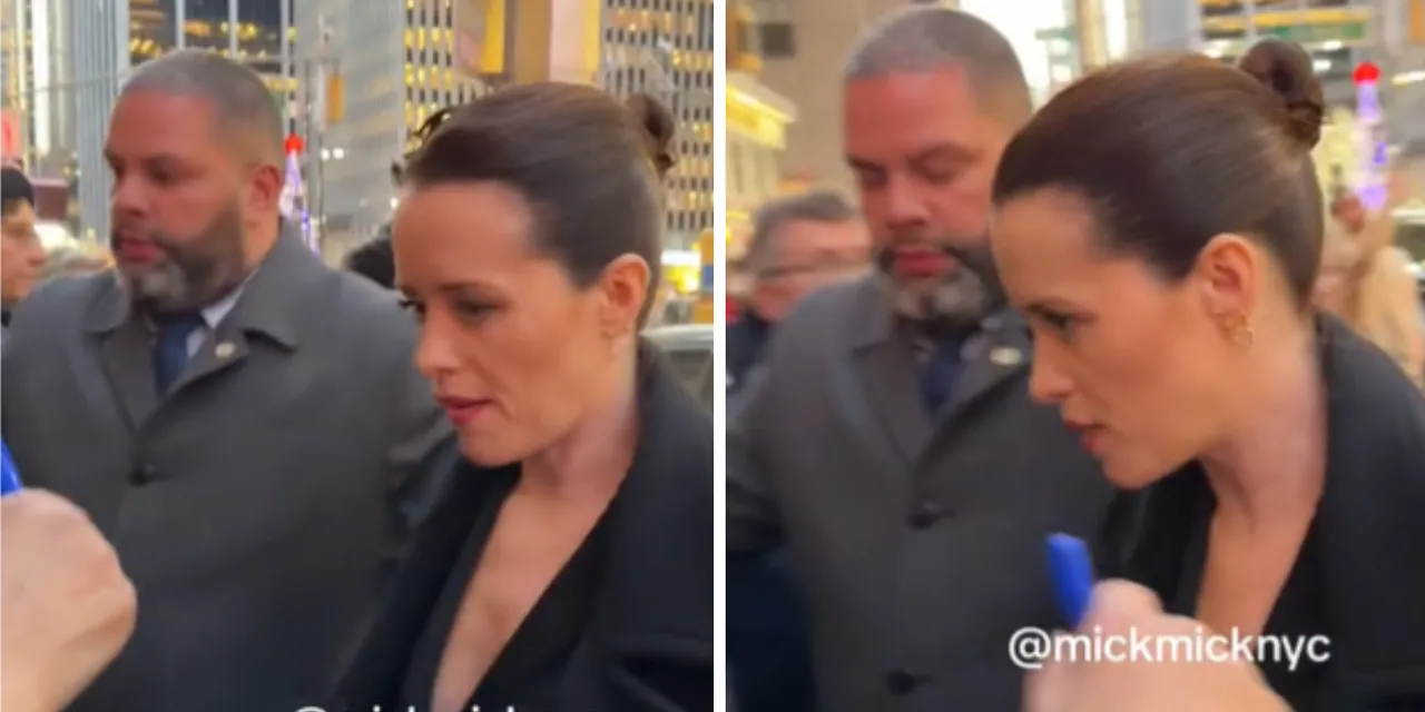 Claire Foy não dá autográfos com canetas da cor azul