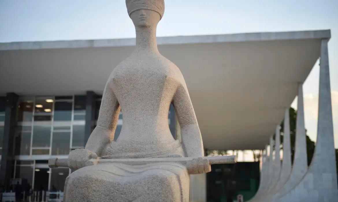 Estátua do STF