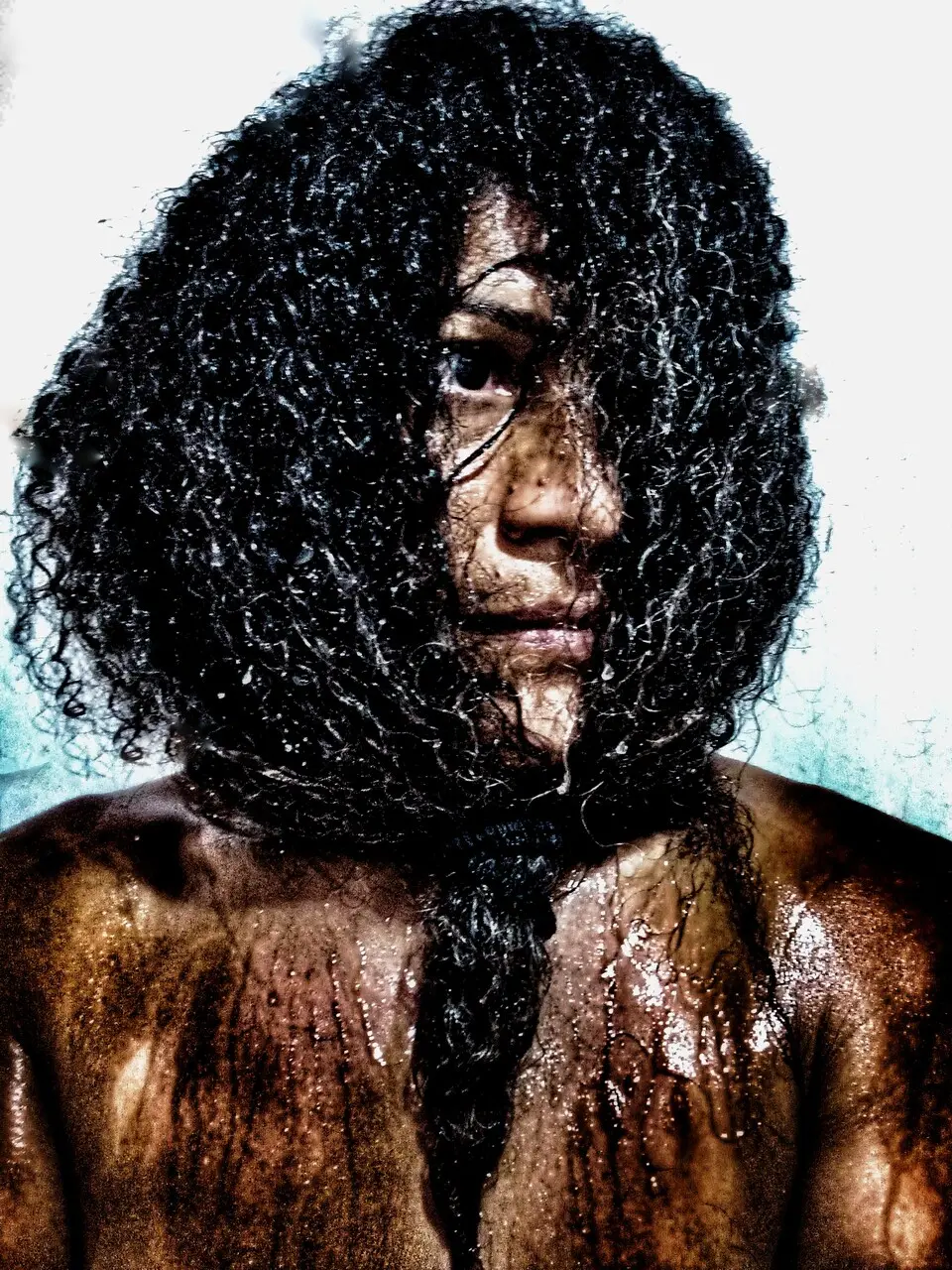 A fotógrafa Jane Batista produz autorretratos com a câmera do celular, elaborando questões de identidade nas imagens criadas; na foto, obra sem título de 2023