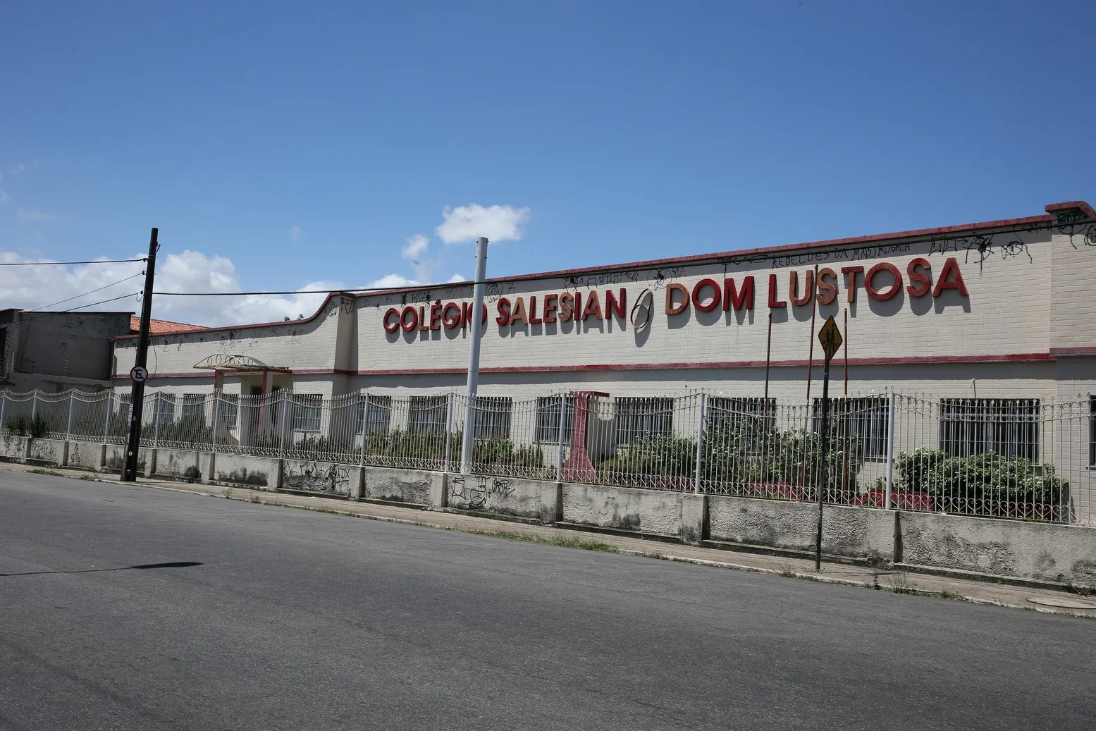 Fachada do antigo Colégio Salesiano Dom Lustosa, que funcionou de 1970 a 2012 e depois deu lugar à escola do Sesc