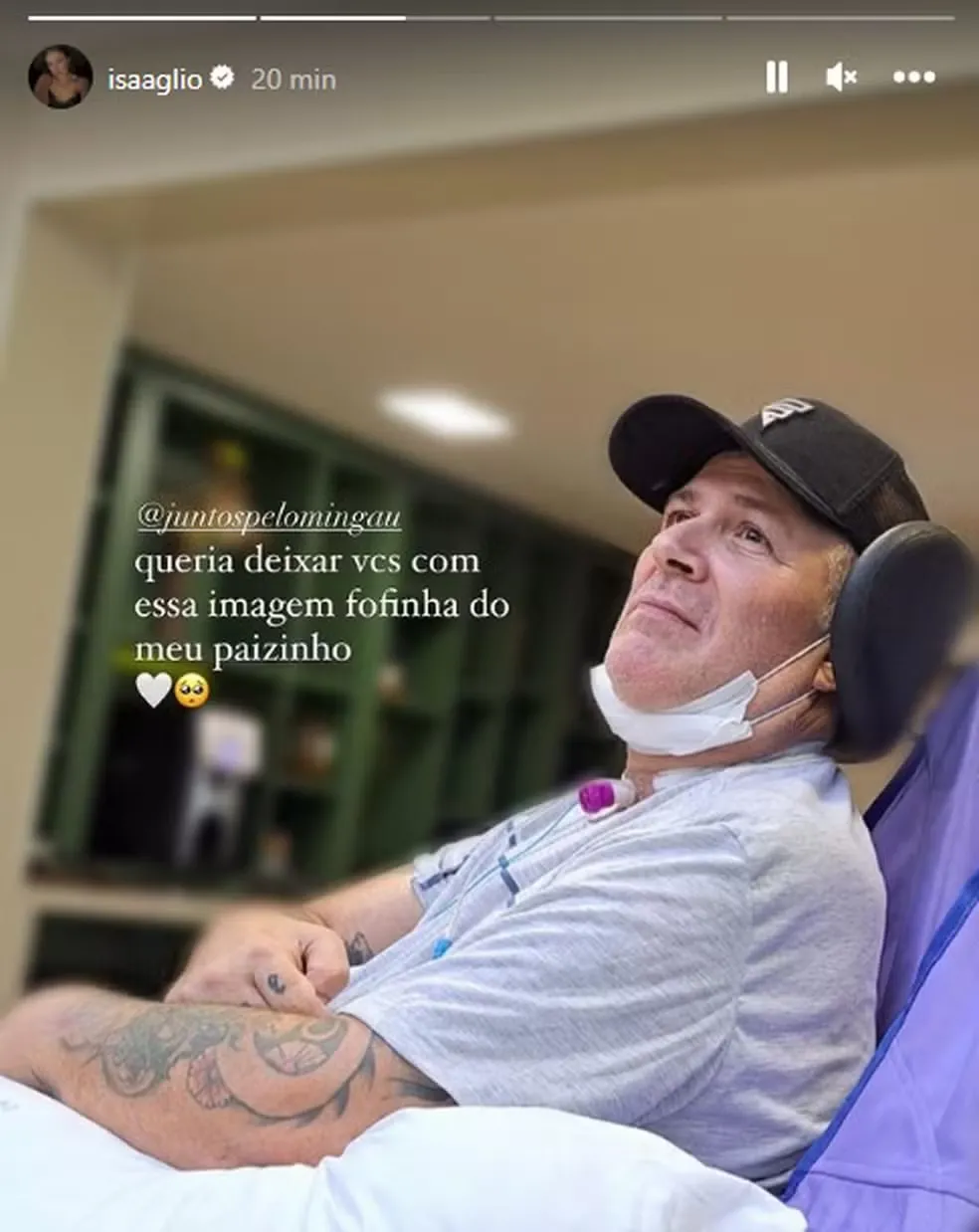 Filha de Mingau posta primeira foto dele após alta hospitalar