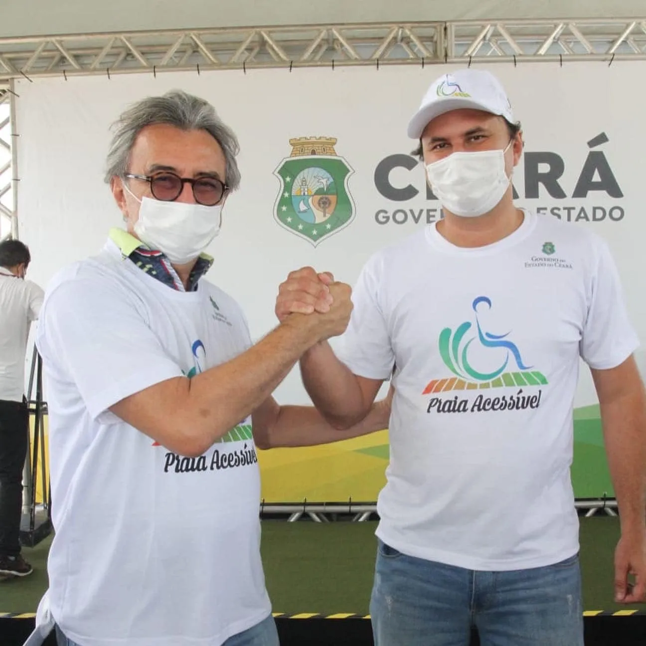 O prefeito Bruno Gonçalves, à direita, e seu pai Acilon, à esquerda.