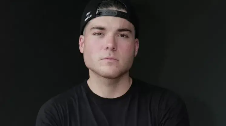 Greyson Nekrutman no Sepultura