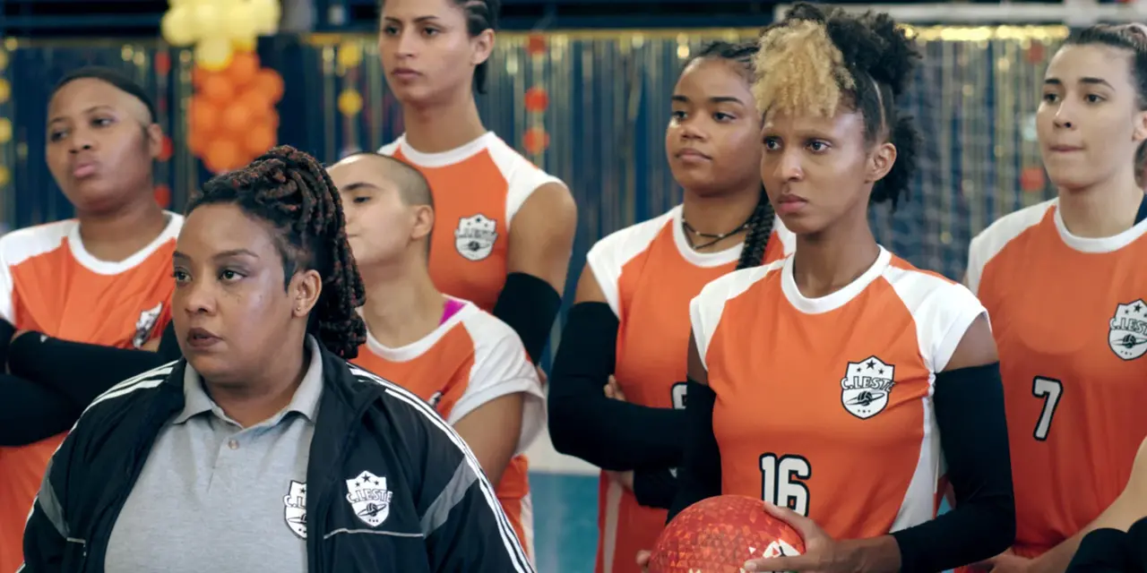 Time de vôlei do longa é retrato contemporâneo de diversidades de gênero, raça e sexualidade