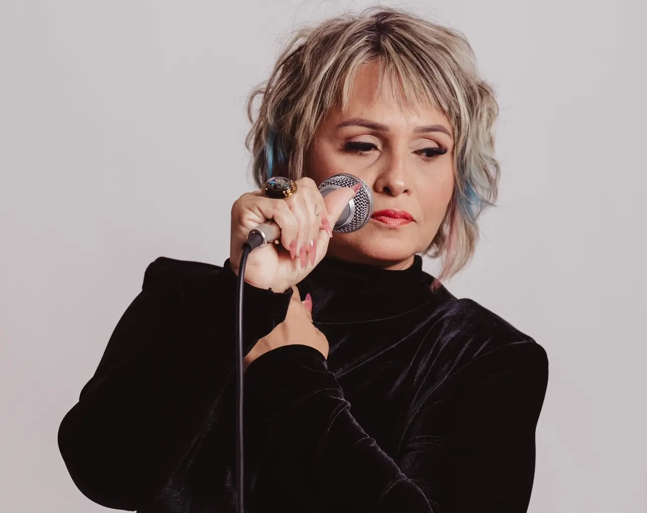 A cantora Ingrid Sales