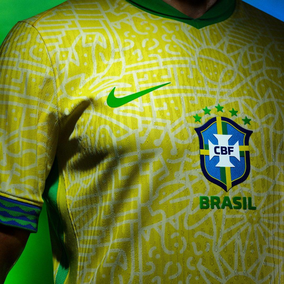 Foto do novo uniforme principal da Seleção Brasileira