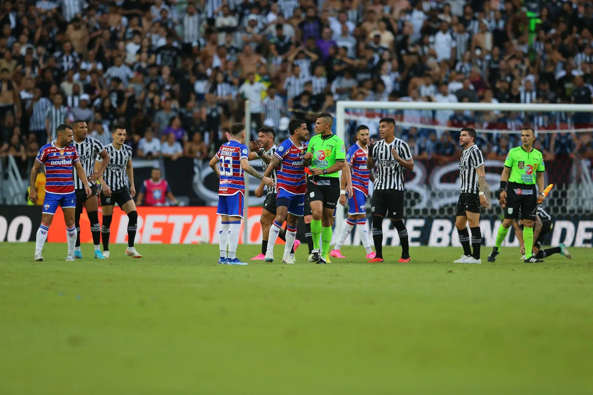 Jogadores de Ceará e Fortaleza