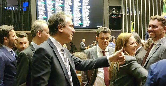Ministro da Educação, Camilo Santana acompanhou a votação na Câmara dos Deputados