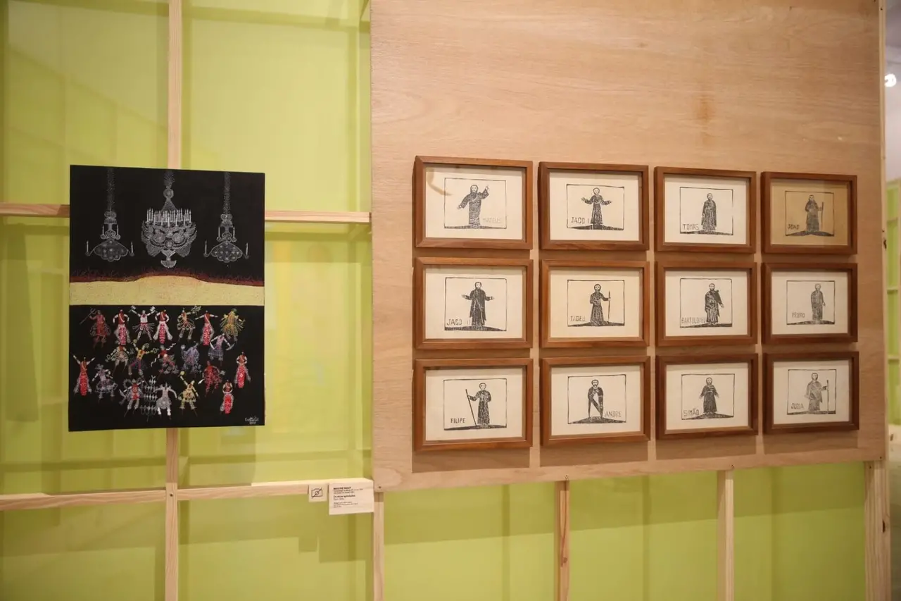 Representações artísticas de orixás e apóstolos convidam ao diálogo entre religiões