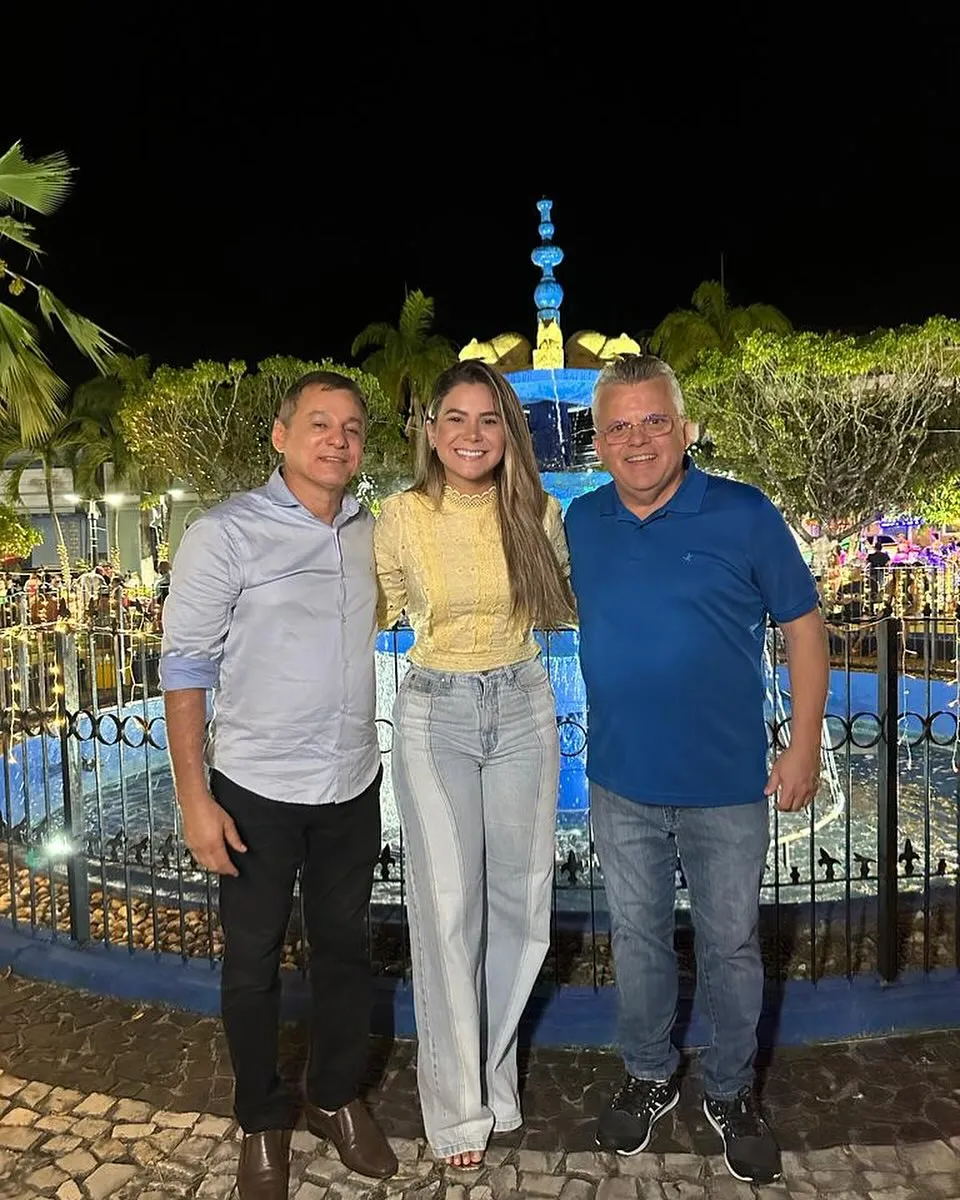 Em ordem: Firmo Camurça, Larissa Camurça e Alexandre Alencar.