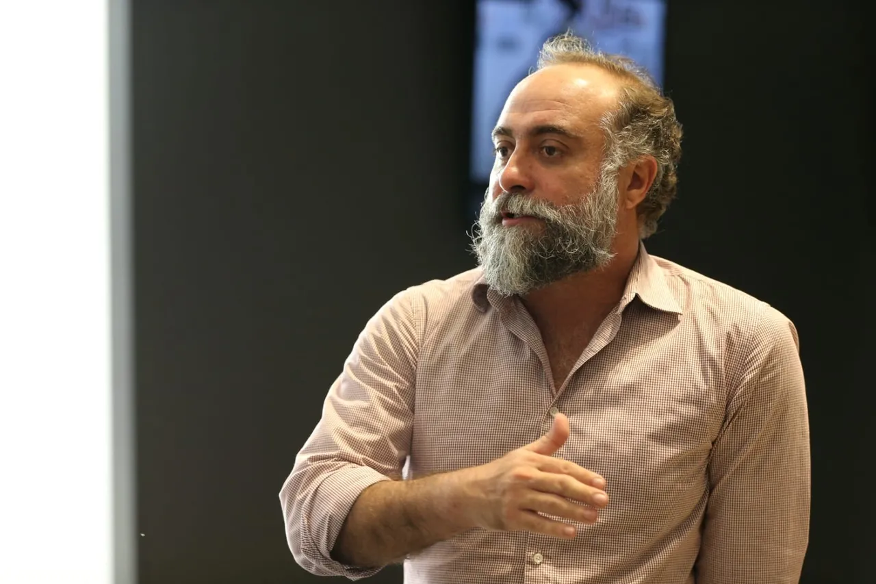 DIretor da Pinacoteca do Ceará Rian Fontenele