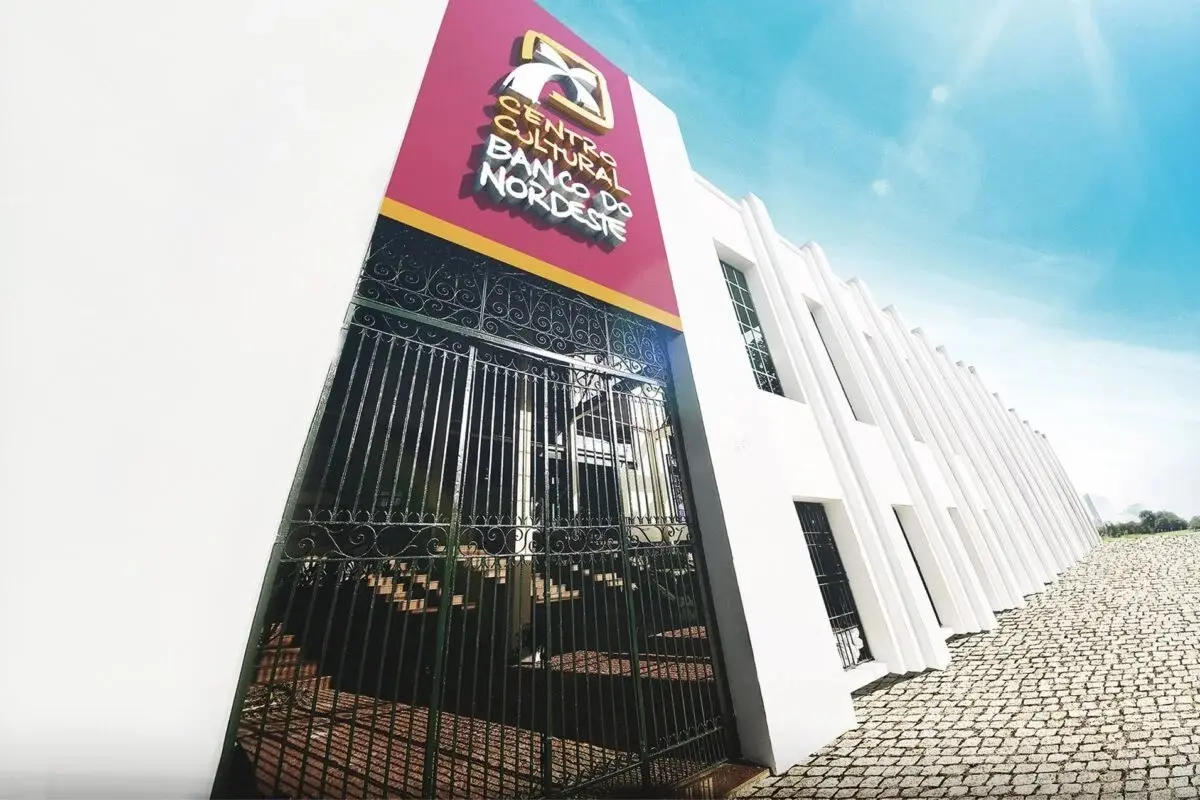 Centro Cultural Banco do Nordeste promove programação gratuita e regular voltada à literatura