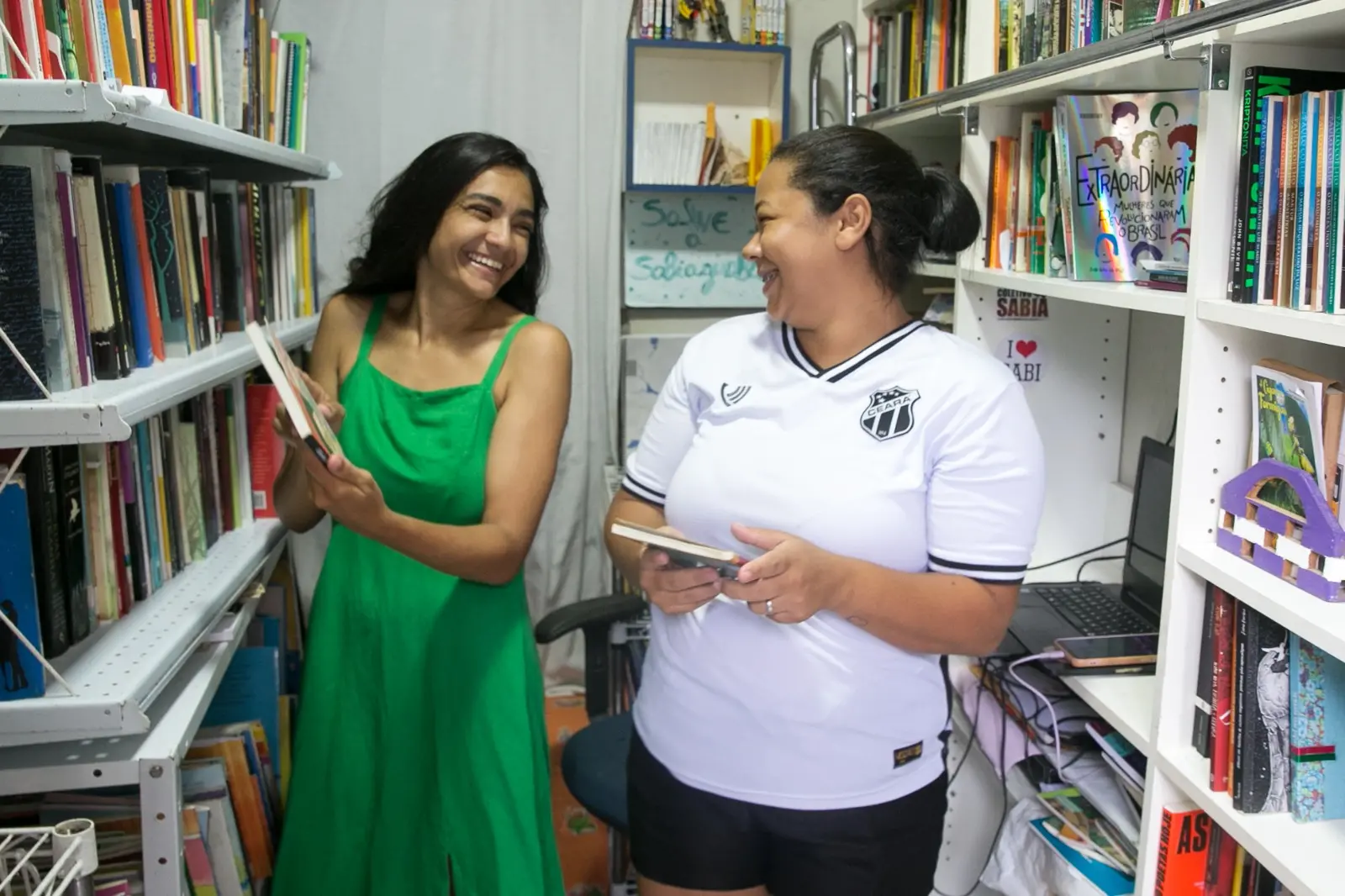 Biblioteca Comunitária Sabiá