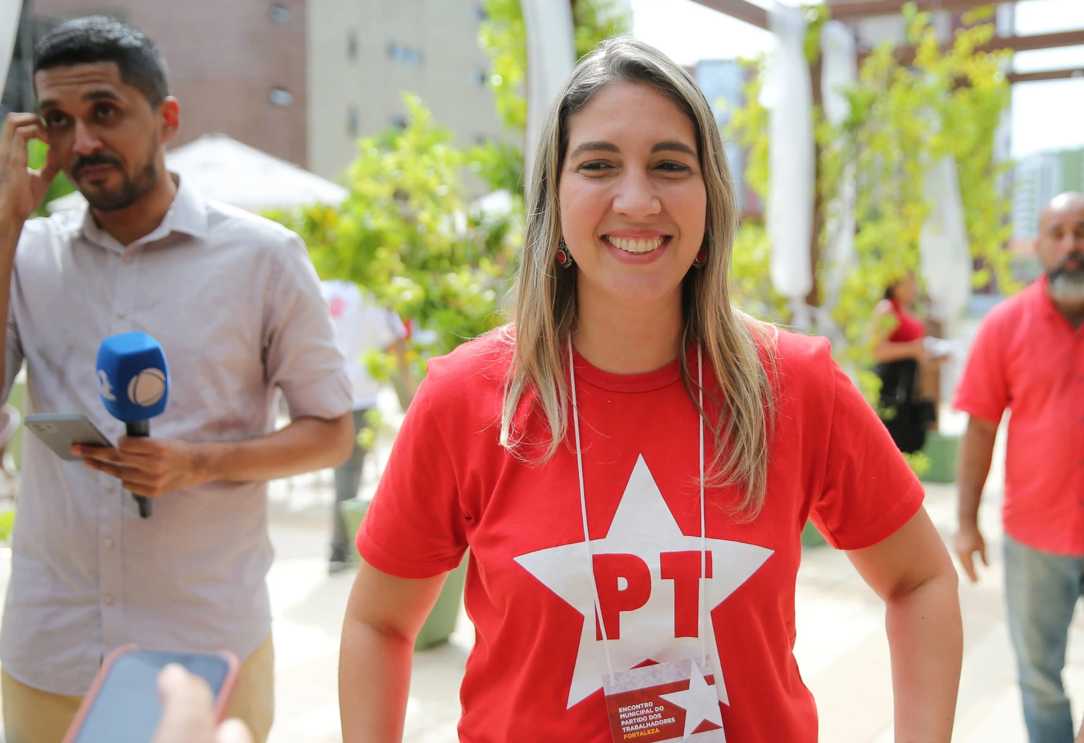 Larissa Gaspar em evento do PT