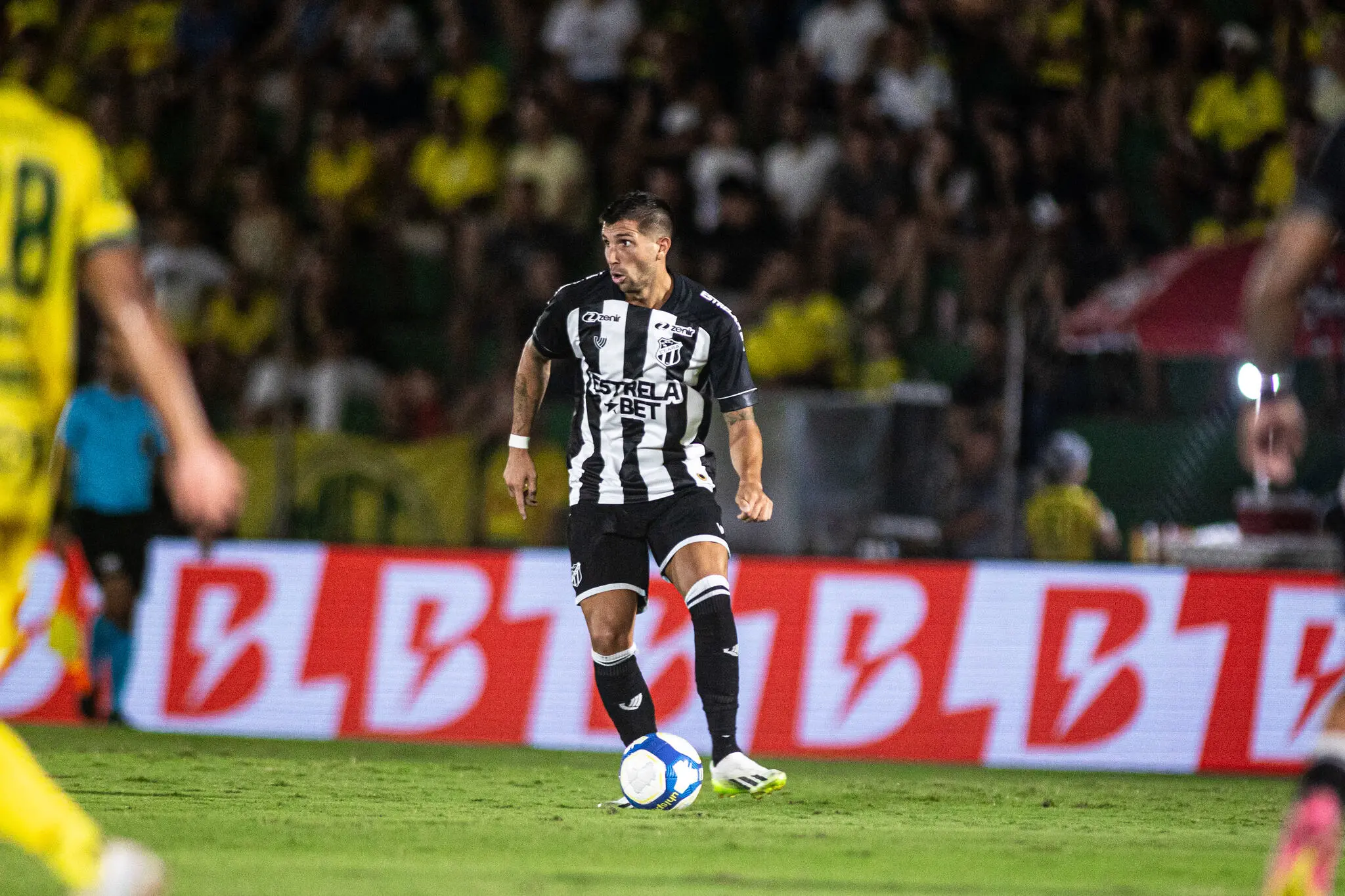 Lucas Mugni durante Mirassol x Ceará