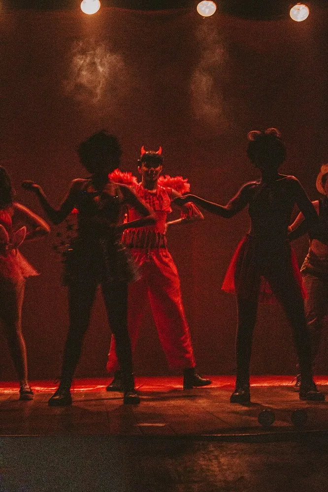Davi Zahir no palco: sonho é ir cada vez mais além no teatro