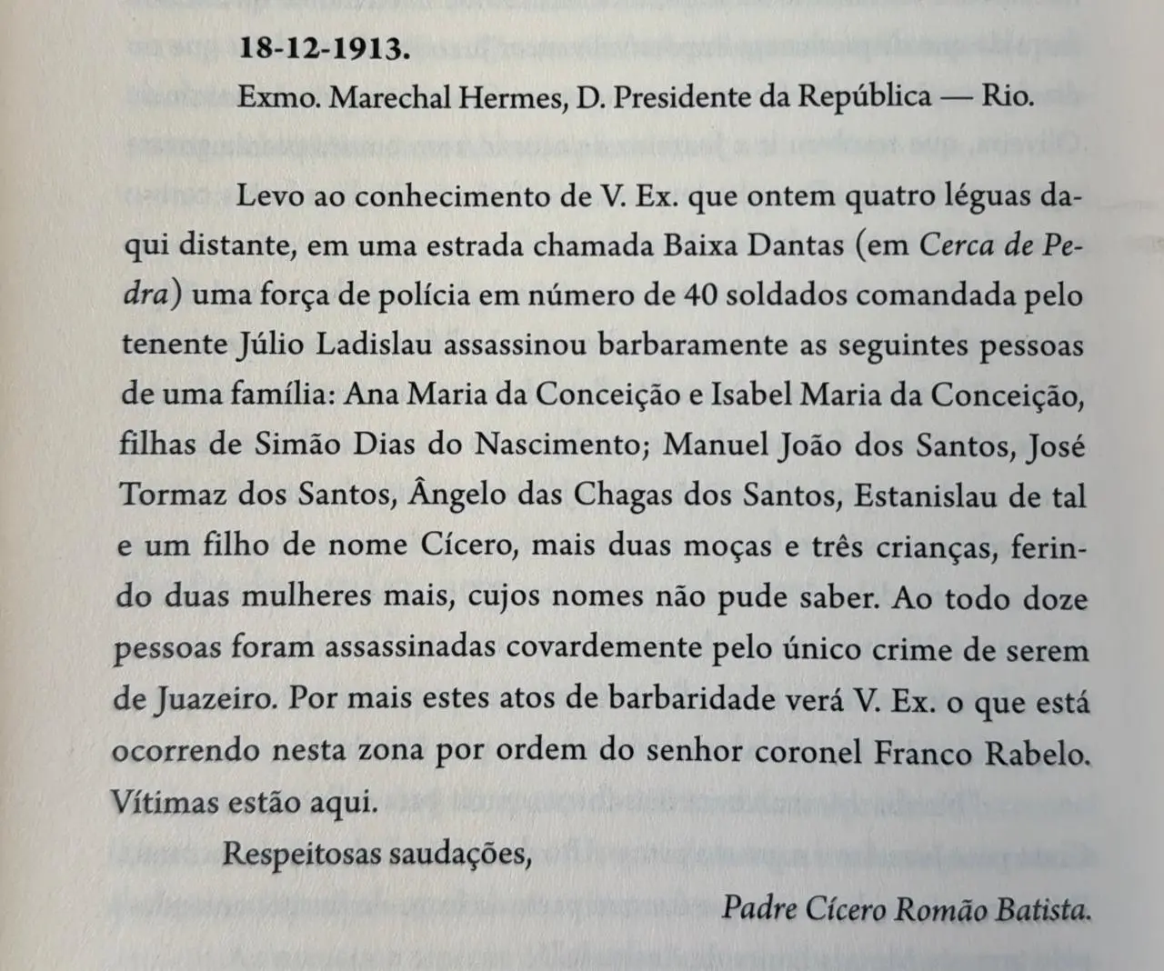 página de livro mostrando Telegrama do Padre Cícero ao presidente da República à época, Hermes da Fonseca; correspondências estão entre fontes da pesquisa feita por Irineu Pinheiro para escrever livro