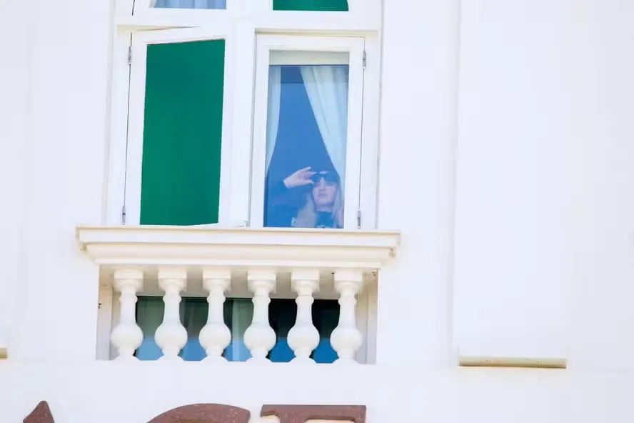 Madonna no quarto onde está hospedada no Copacabana Palace (RJ)