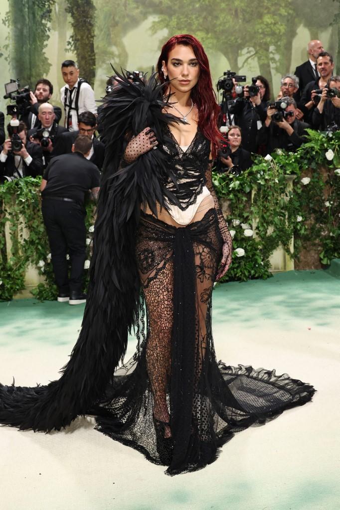 dua lipa no met gala 2024