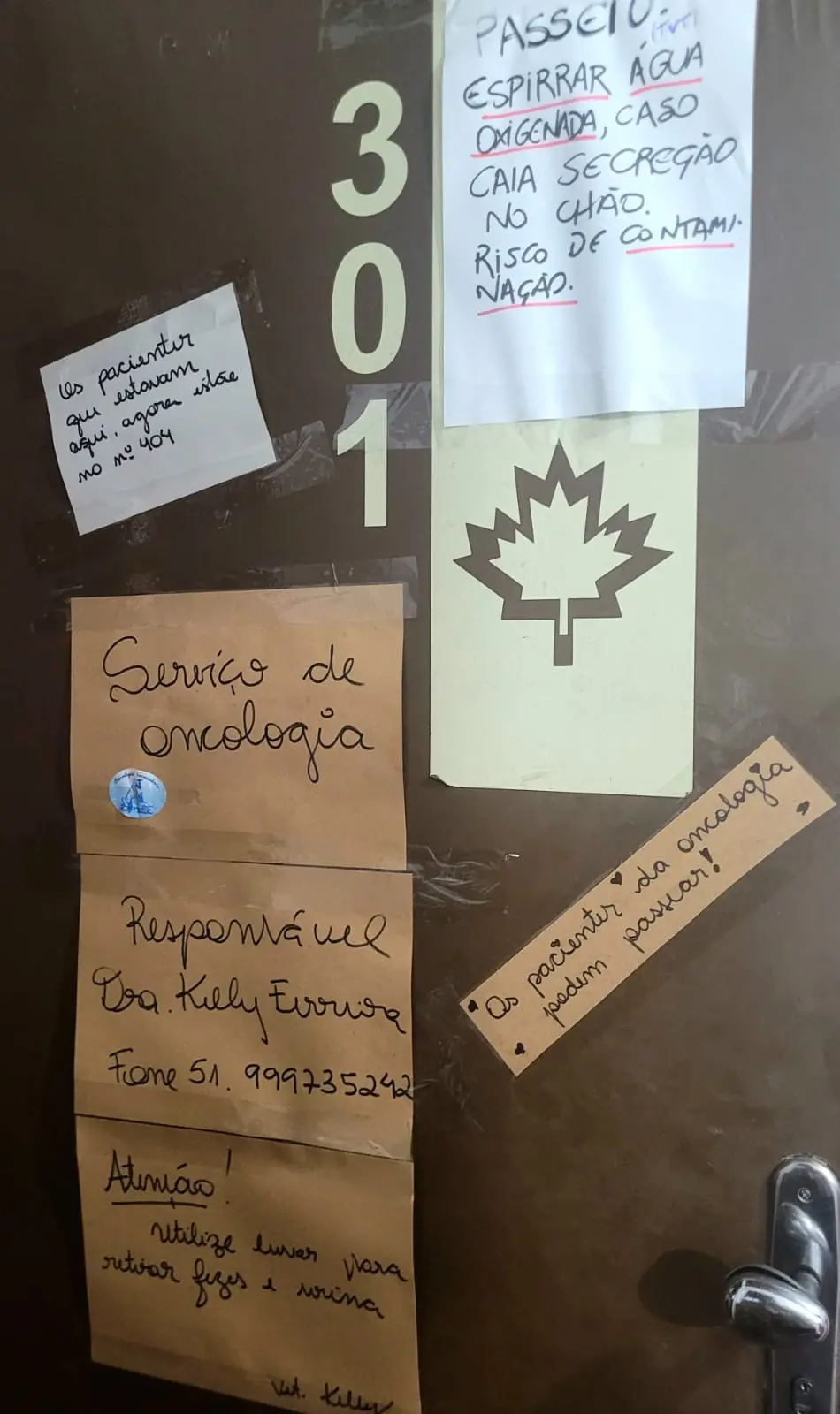 Marcação nas portas dos atendimentos a animais no Rio Grande do Sul