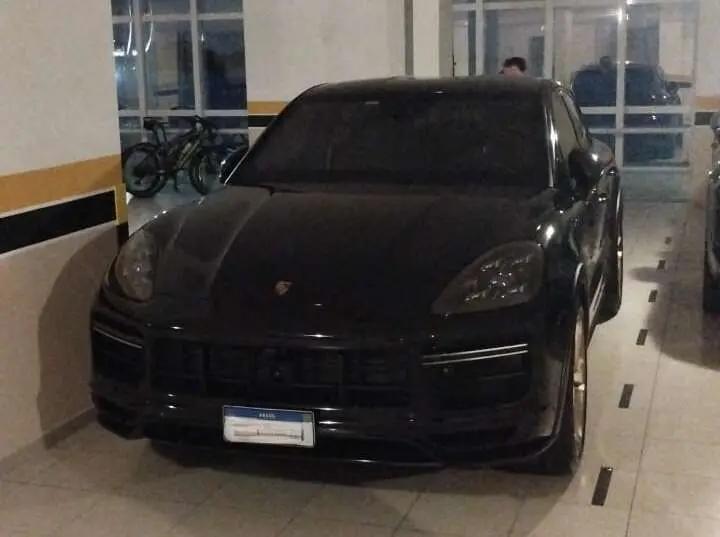 carro de luxo apreendido pela polícia civil do ceará