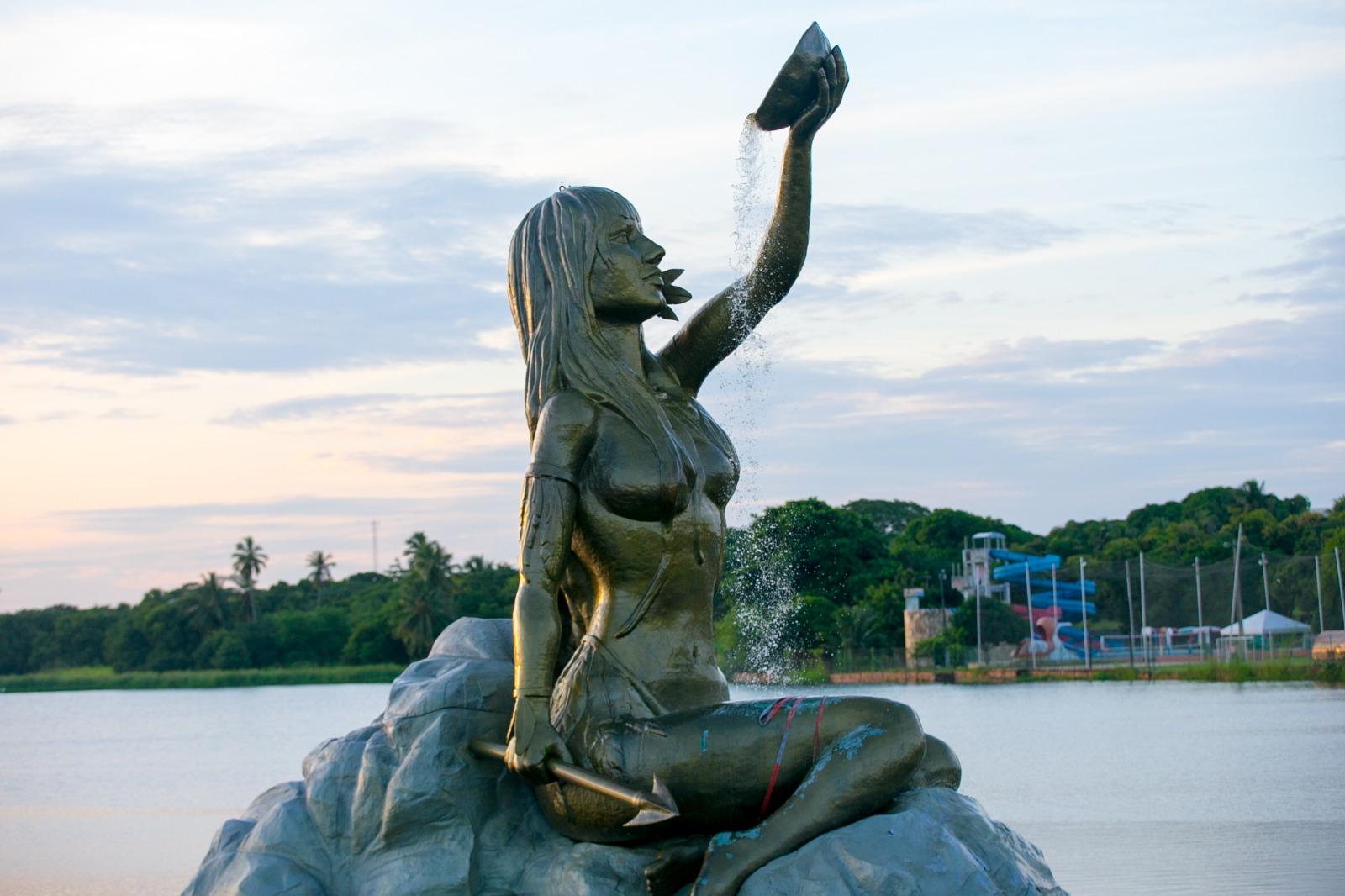 foto da estátua de Iracema, no Bairro Messejana, em Fortaleza