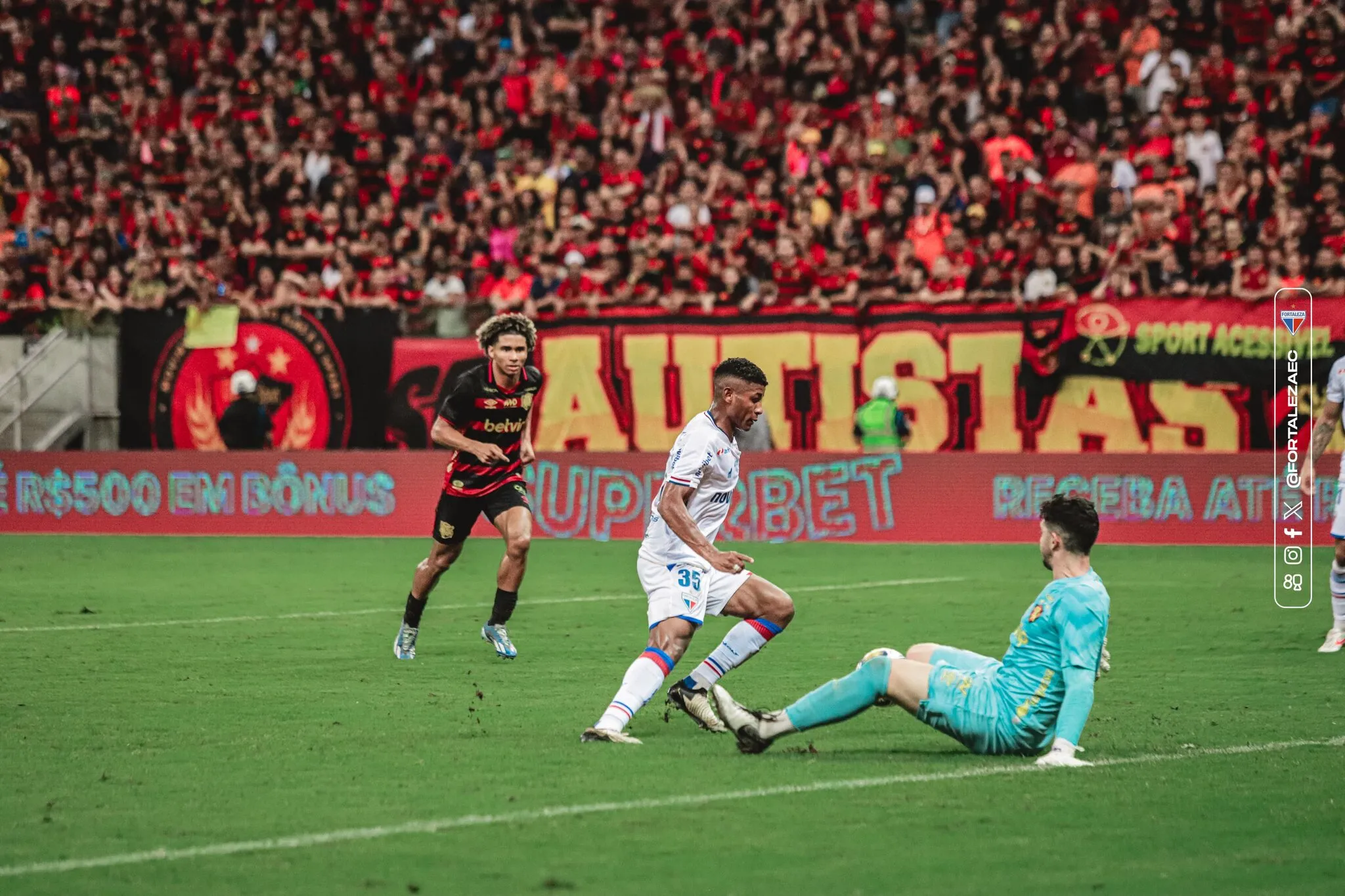 Hércules em Sport x Fortaleza