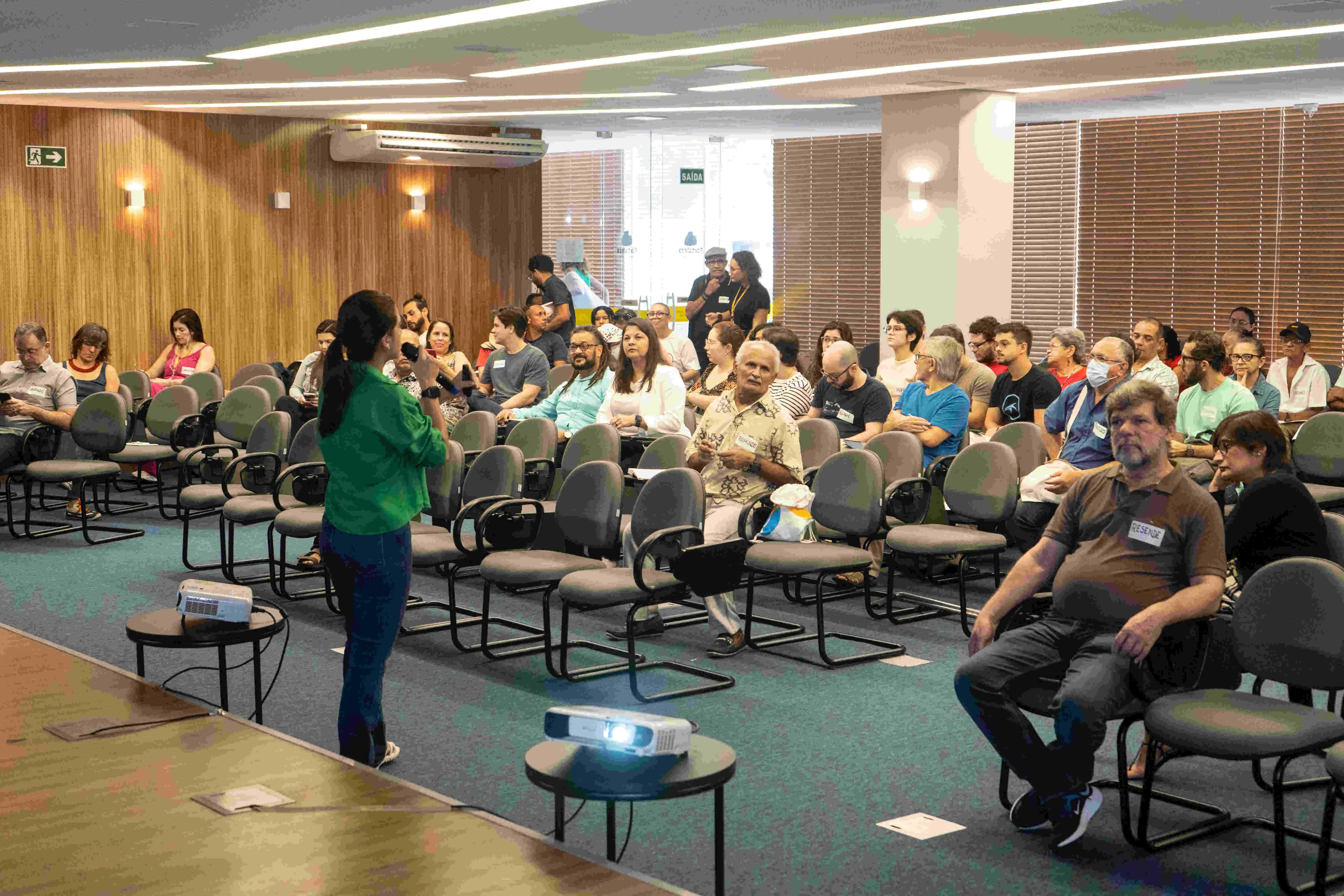 Reunião geral para apresentação dos resultados do dia 28 de abril.