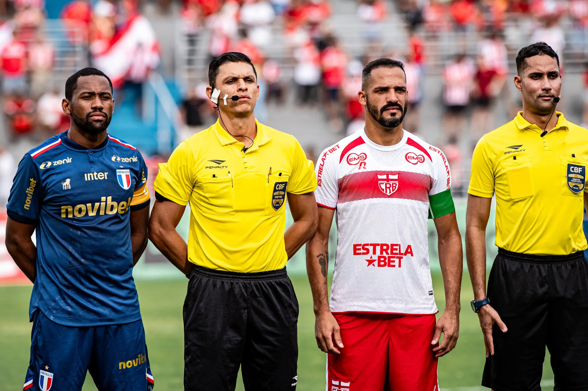 Tinga em CRB x Fortaleza