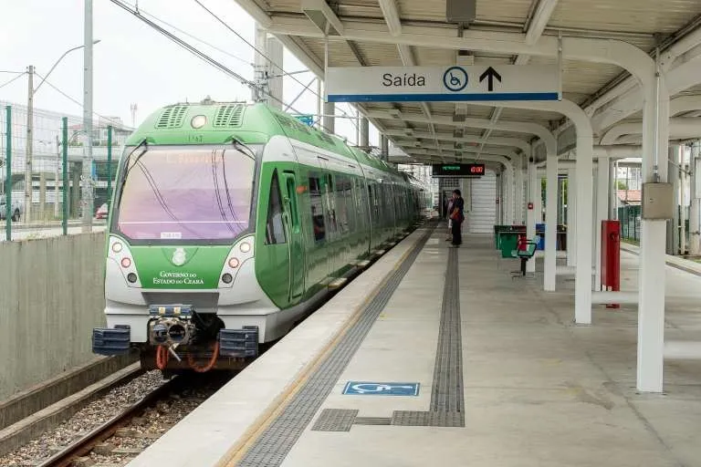 Estação Padre Cícero da Linha Sul do Metrofor só foi entregue em dezembro de 2022, mais de oito anos após o fim da Copa do Mundo no Brasil