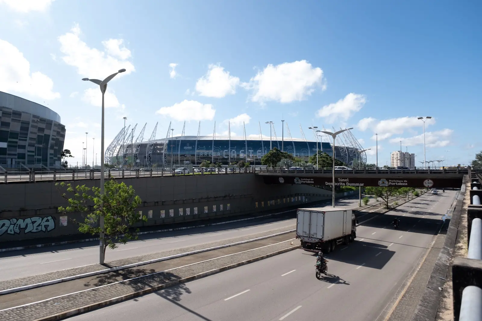 Arena Castelão a partir da Paulino Rocha