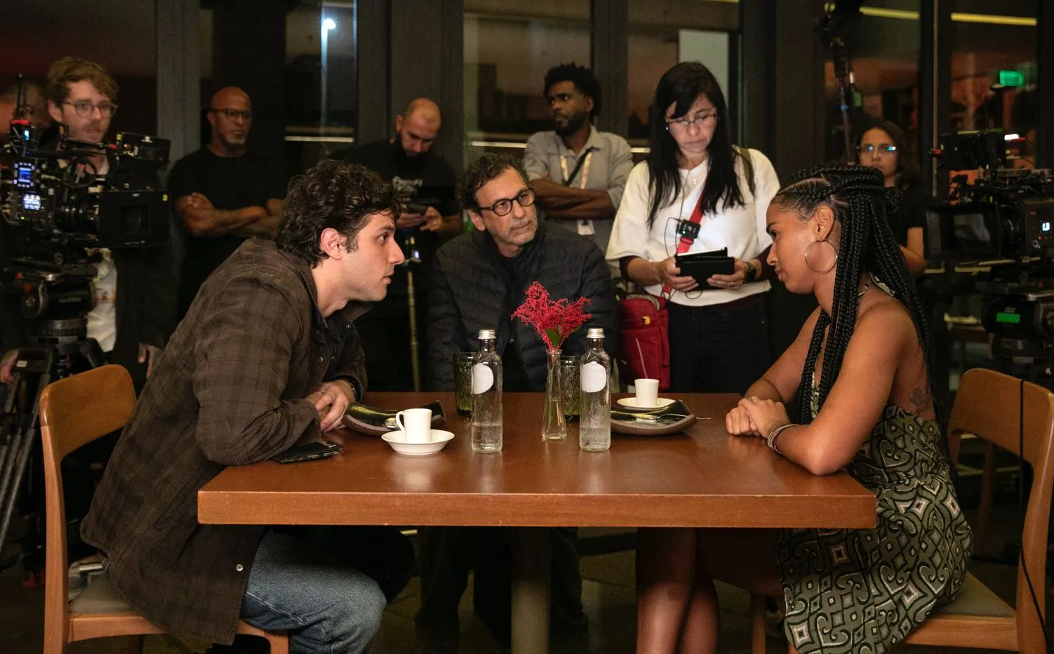 Gabz e Chay Suede abriram o set de filmagem nas primeiras diárias