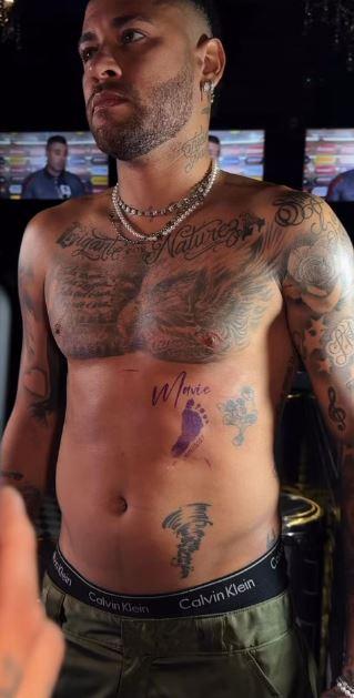 Neymar Jr. com tatuagens