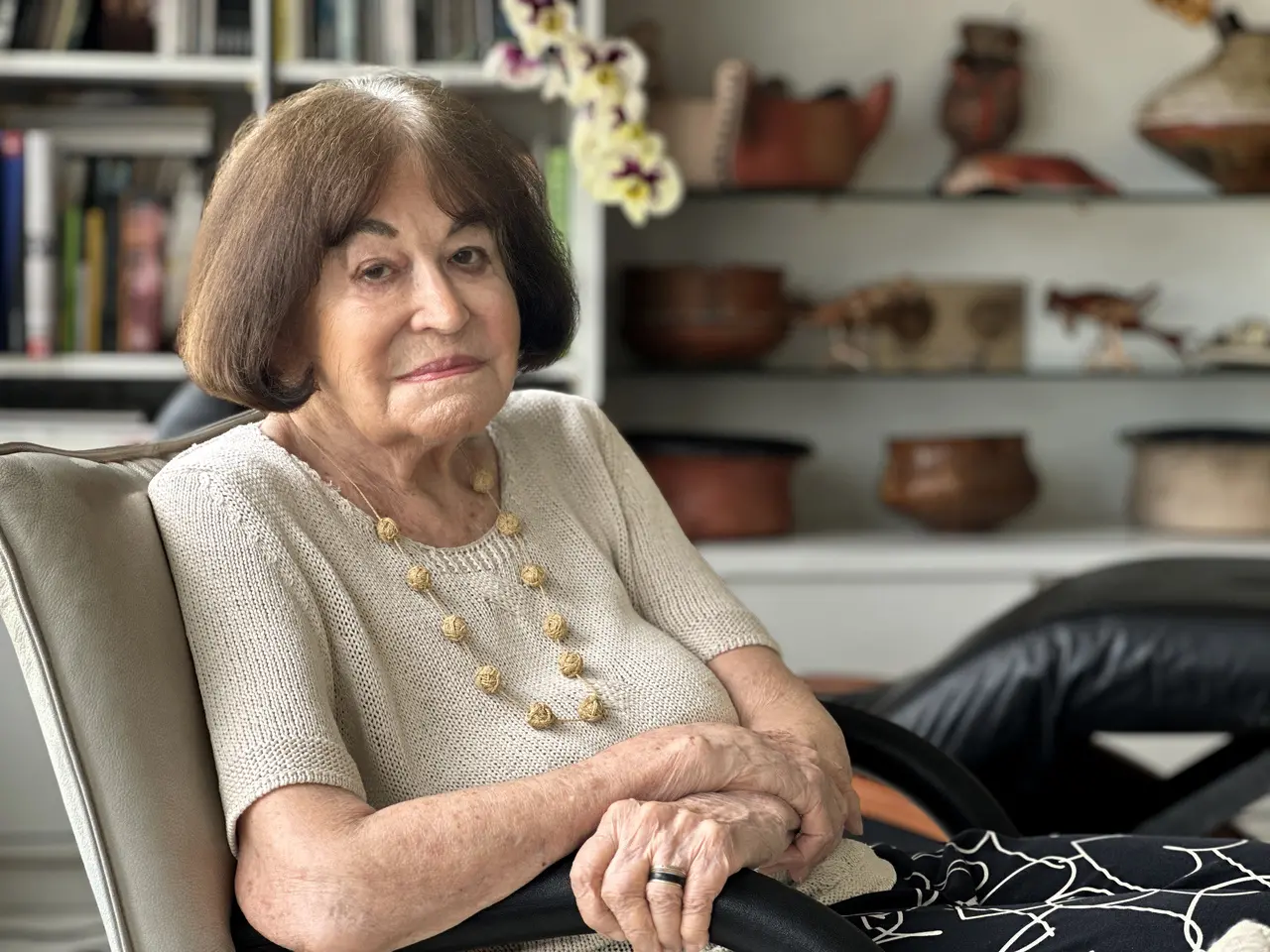 Nascida na Suíça, fotógrafa e ativista Claudia Andujar é naturalizada brasileira, tendo construído carreira no País