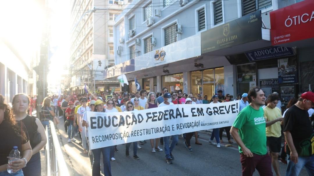 Ato do Servidores da Educação Federal em Fortaleza