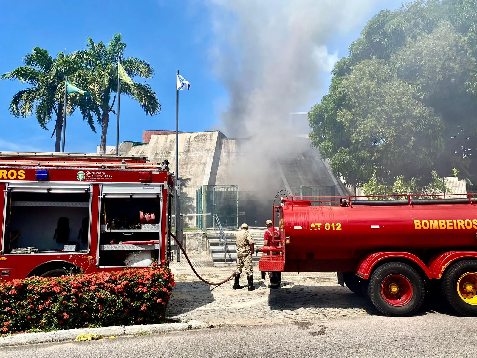 incêndio na assembleia