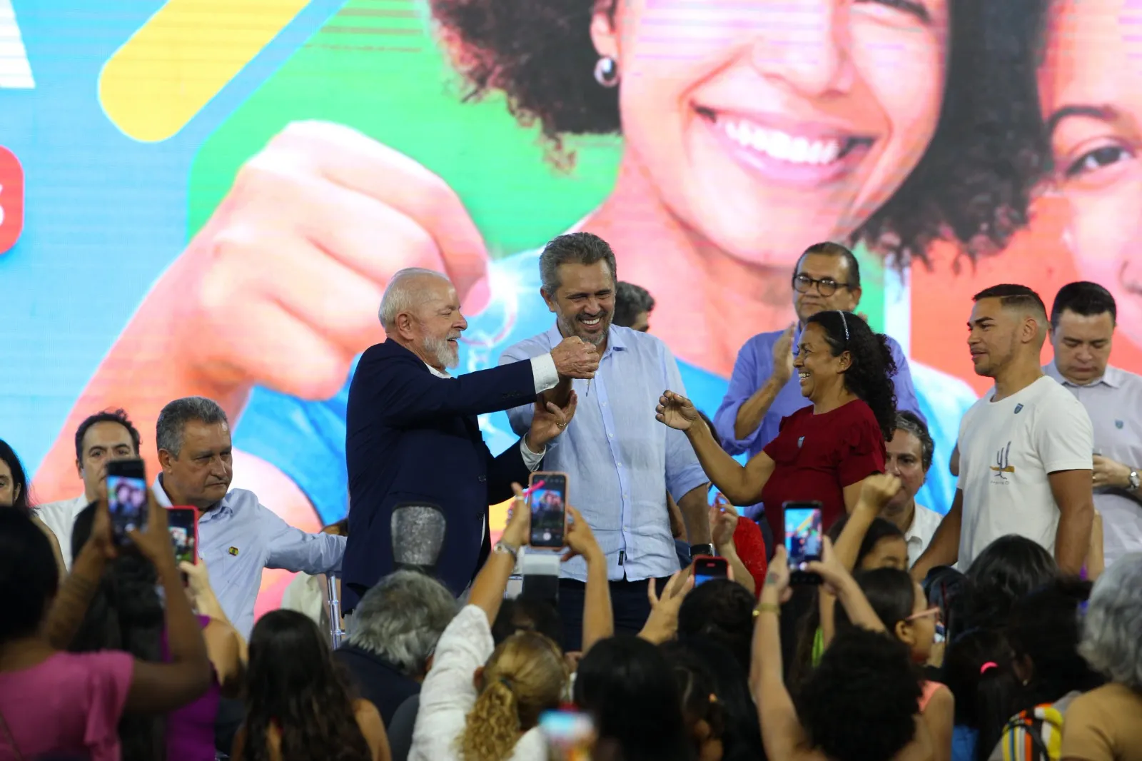 Lula fez entrega de unidades habitacionais do 