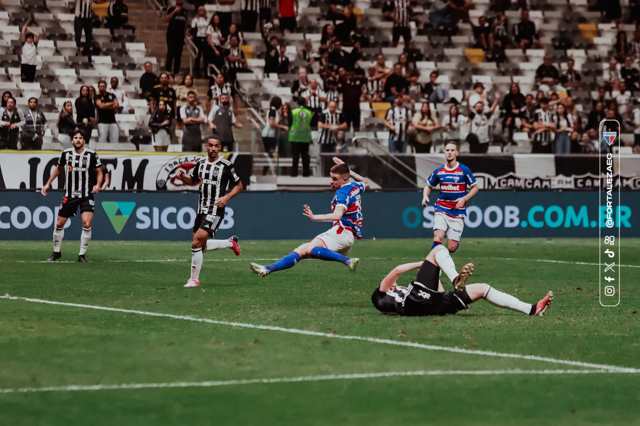 Renato Kayzer durante Atlético-MG x Fortaleza