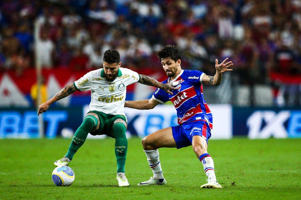 Pedro Augusto em ação contra o Palmeiras
