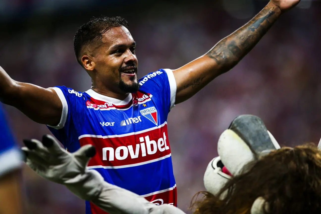 Bruno Pacheco em ação pelo Fortaleza