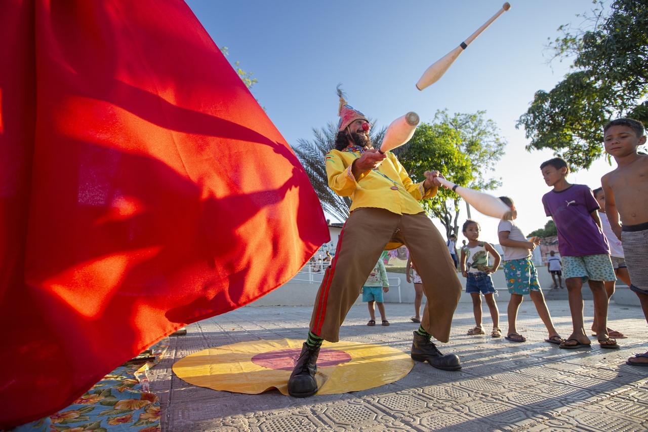 Cia Tem Sim Sinhô compõe programação do Festival de Circo, que circula por cinco cidades cearenses em julho