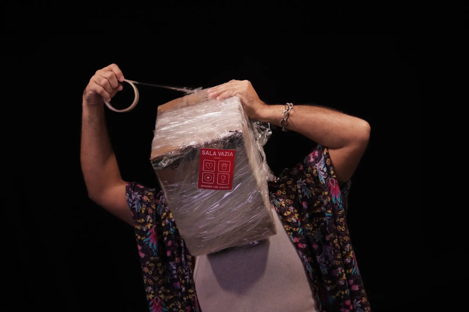 Espetáculo marca parceria dos grupos Blitz e Bagaceira de Teatro