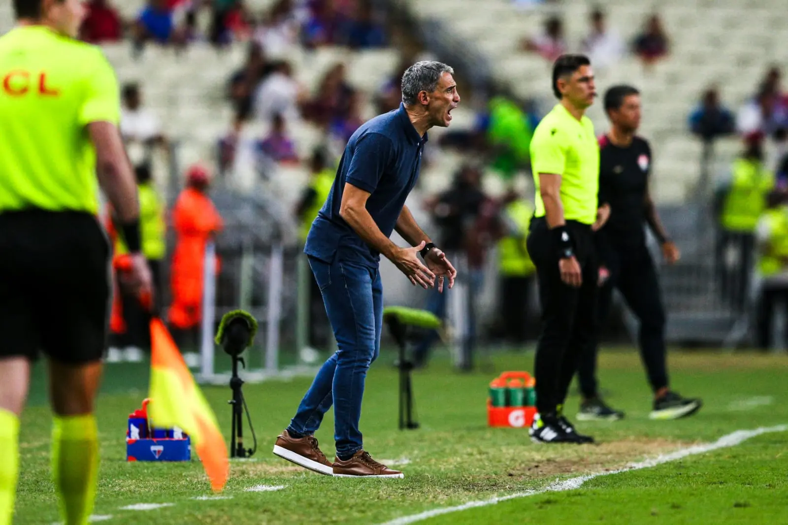 Vojvoda durante Fortaleza x Vitória