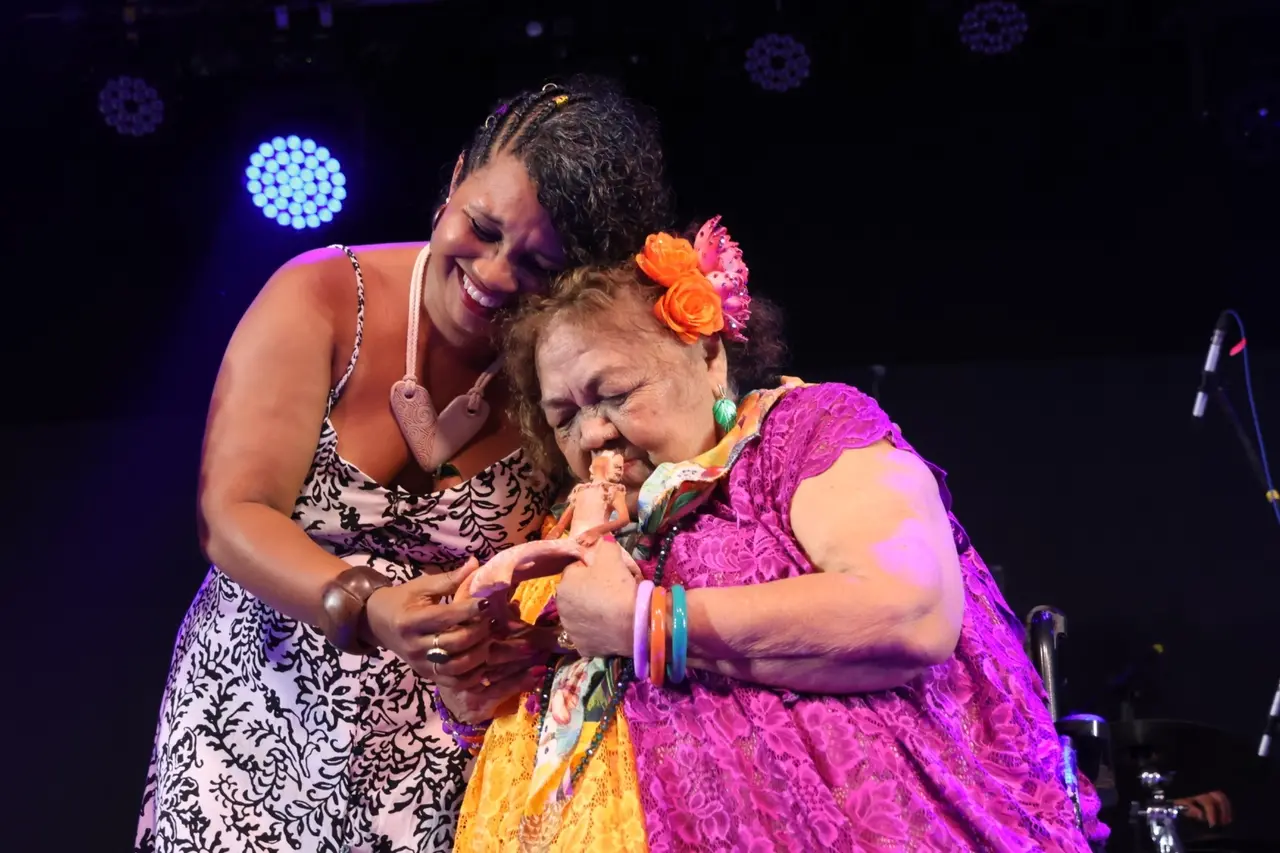 Dona Onete foi homenageada pelo festival como mestra da cultura paraense