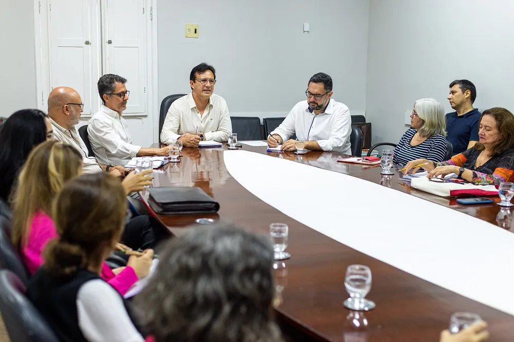 Conselho Editorial se reúne para planejar novos passos da editora