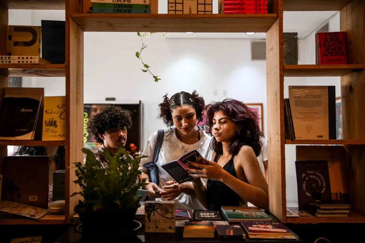 Literatura cearense, artes gráficas e planos de integrar programações à agenda do Dragão do Mar compõem a Substânsia