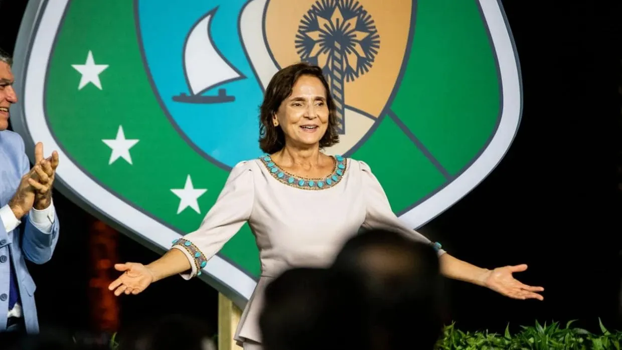 Izolda Cela foi a primeira mulher a tomar posse como governadora do Ceará
