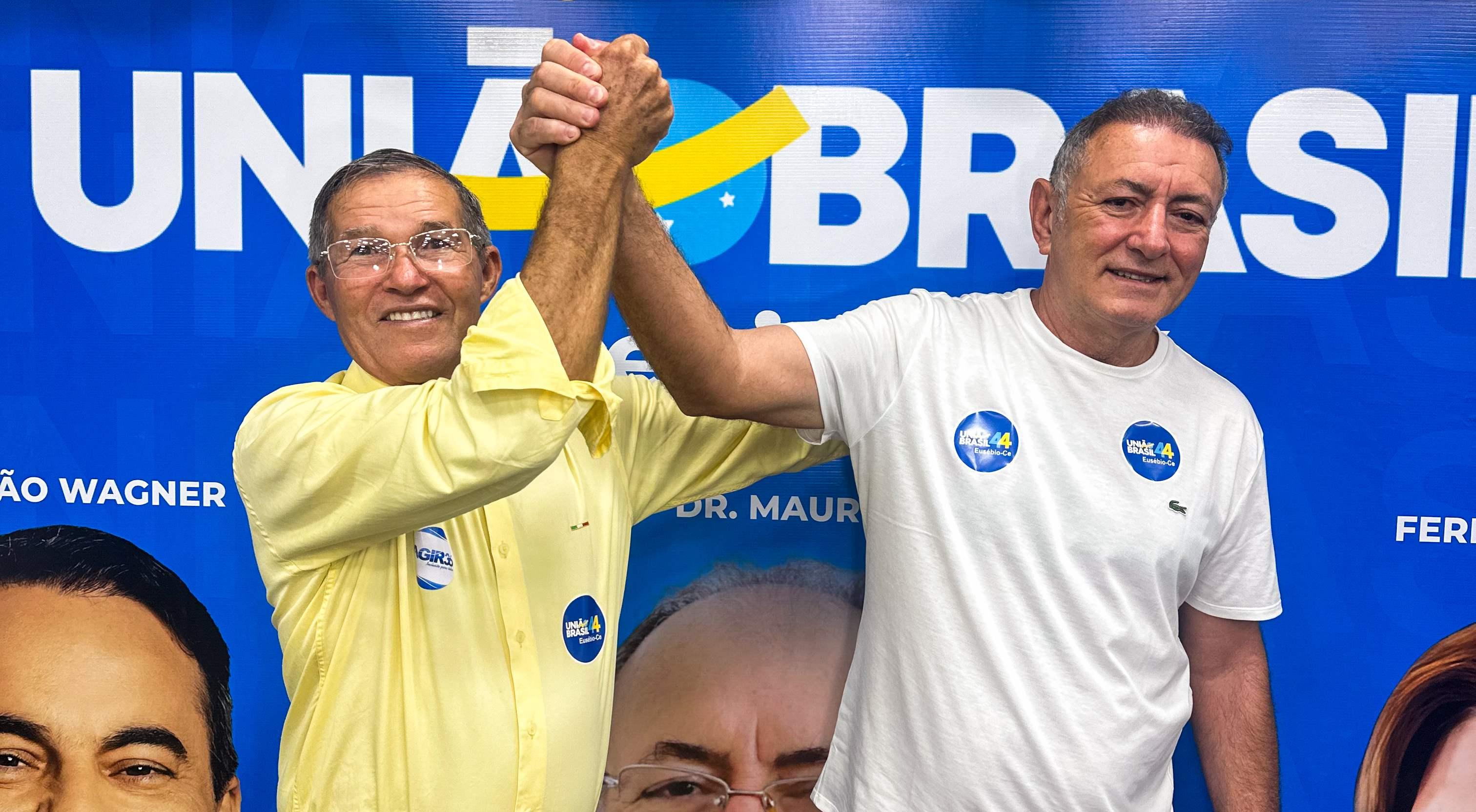 Dr. Mauro Ramalho e o candidato a vice-prefeito, França