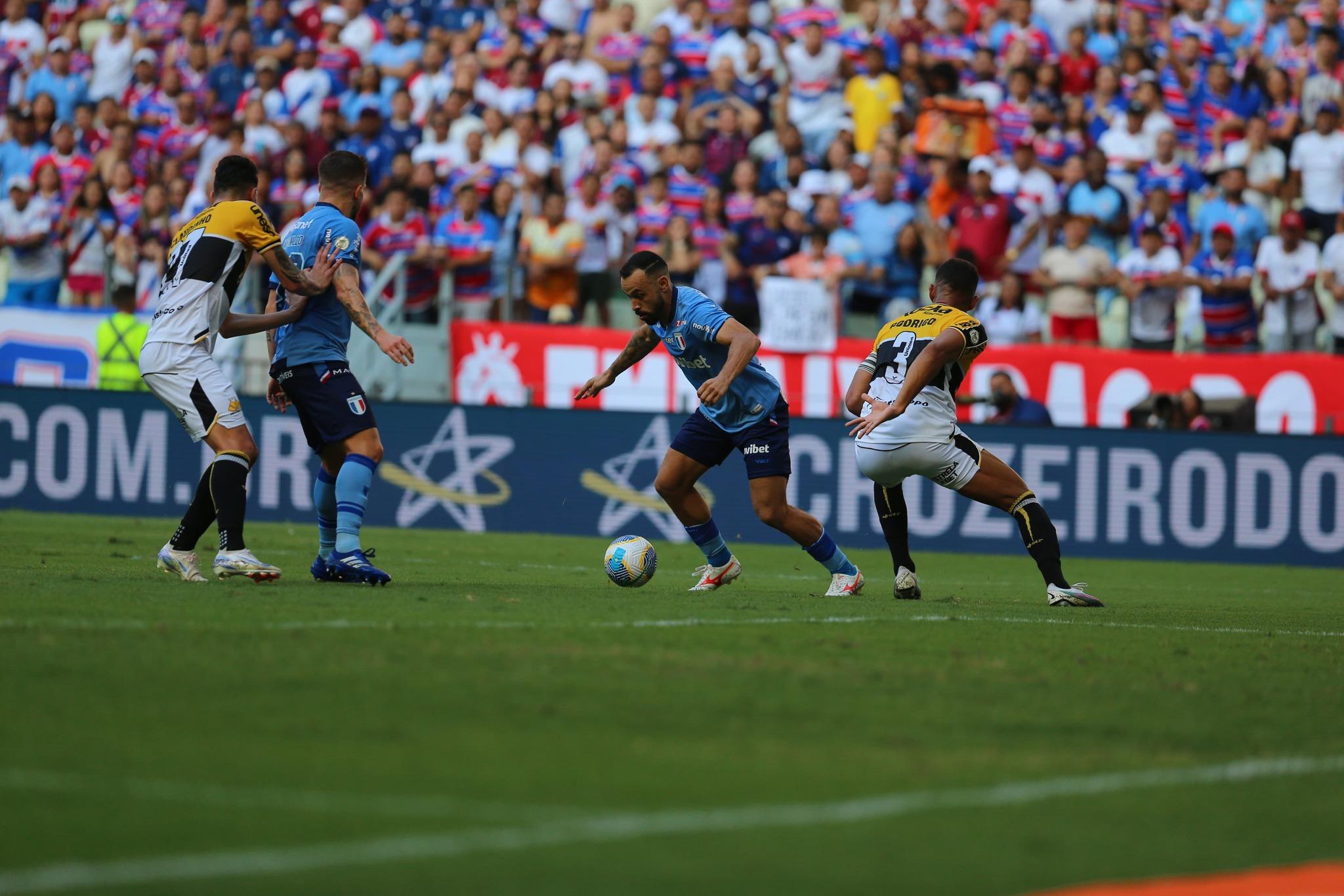 Moisés durante Fortaleza x Criciúma