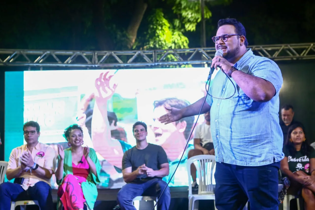 Candidato do Psol participou de ato de vereadores do partido